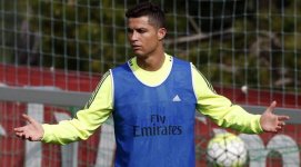 019815900_1461064020-_20160419AFP_Cristiano_Ronaldo_01.jpg