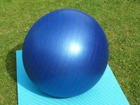 Gym_Ball_75cm_Exercise_Ball_Yoga_Ball_Ch.jpg