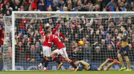 060332300_1456674056-2016-02-28T152953Z_99674993_MT1ACI14289745_RTRMADP_3_SOCCER-ENGLAND-MUN-ARS.JPG